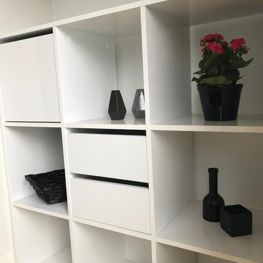Spacious And Renovated Flat *